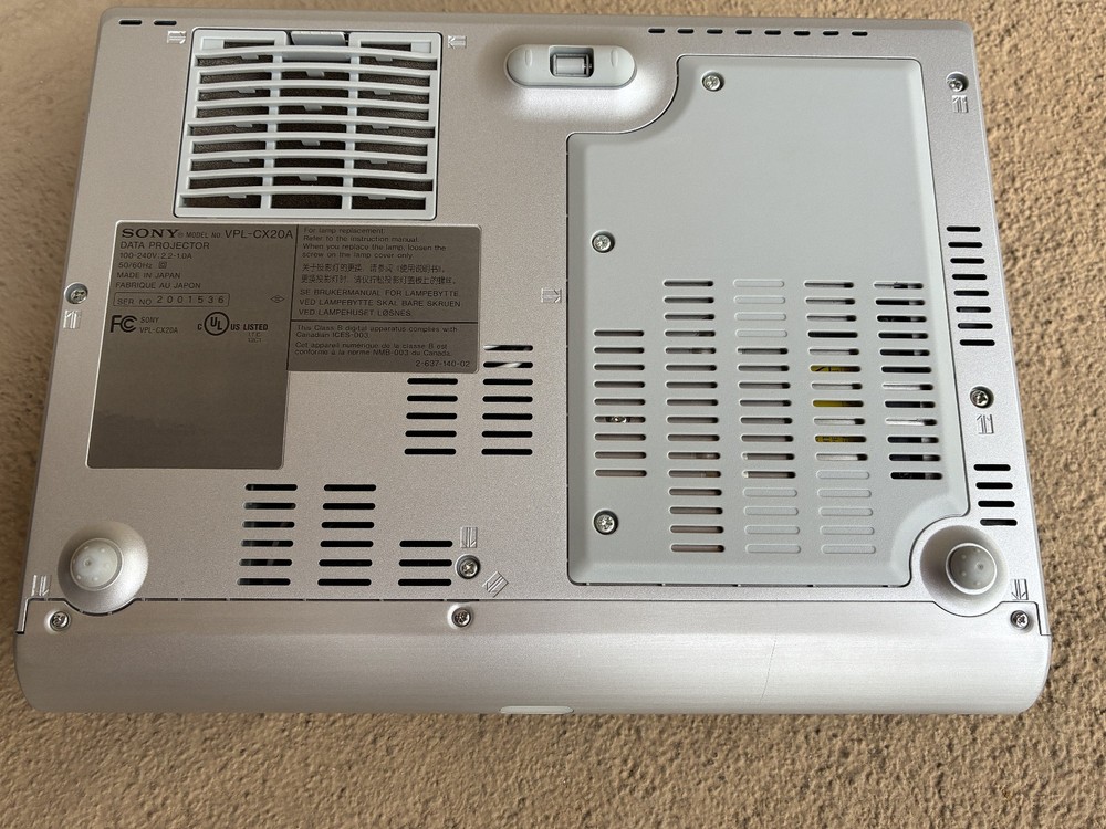 Sony VPL-CX20A 3LCD Data Projector with Case and Accessories