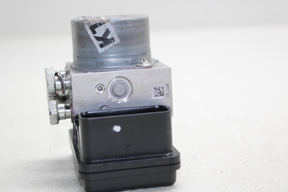 2017-2020 KTM 390 RC ABS PUMP UNIT MODULE