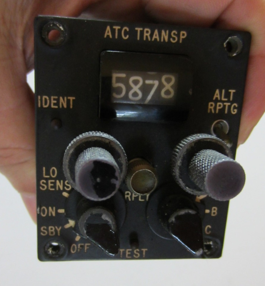 VINTAGE CONTROL HEAD MILITARY ATC TRANSPONDER DIALS FUNCTION