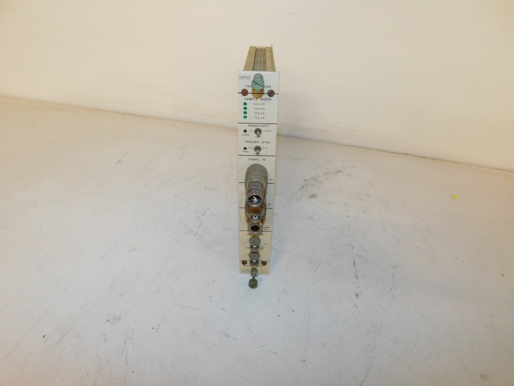 STANFORD RESEARCH MODEL SR255 FAST SAMPLER (JCC67)