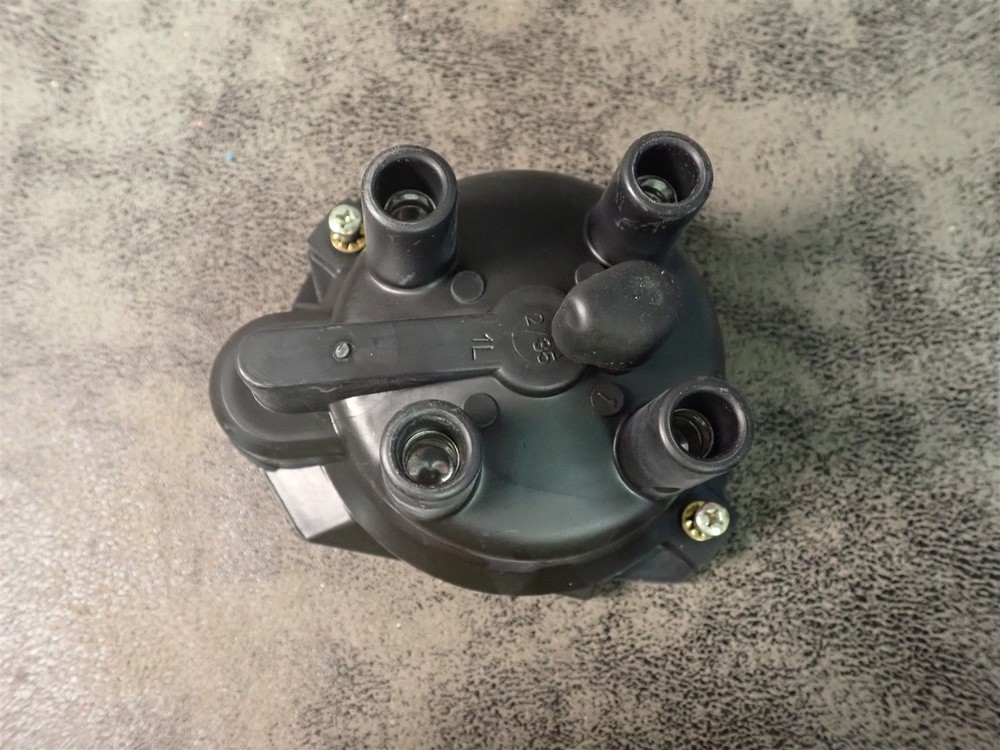 NEW WVE 5D1111 Distributor Cap (SS47)