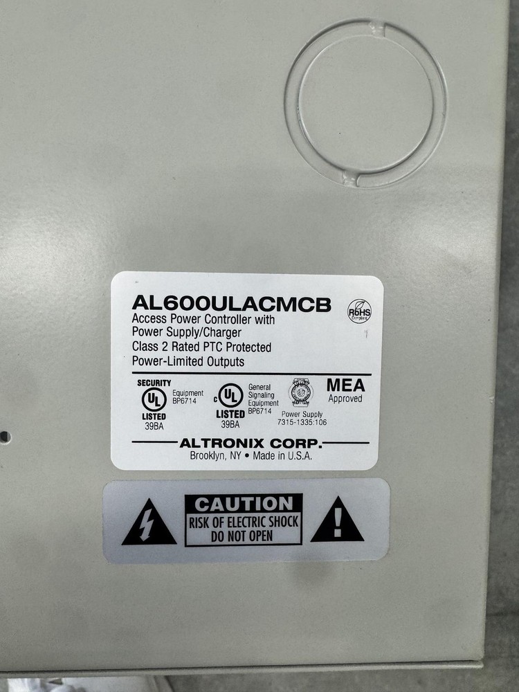 Altronix AL600ULACMCB Access Power Controller with Power Supply Open box