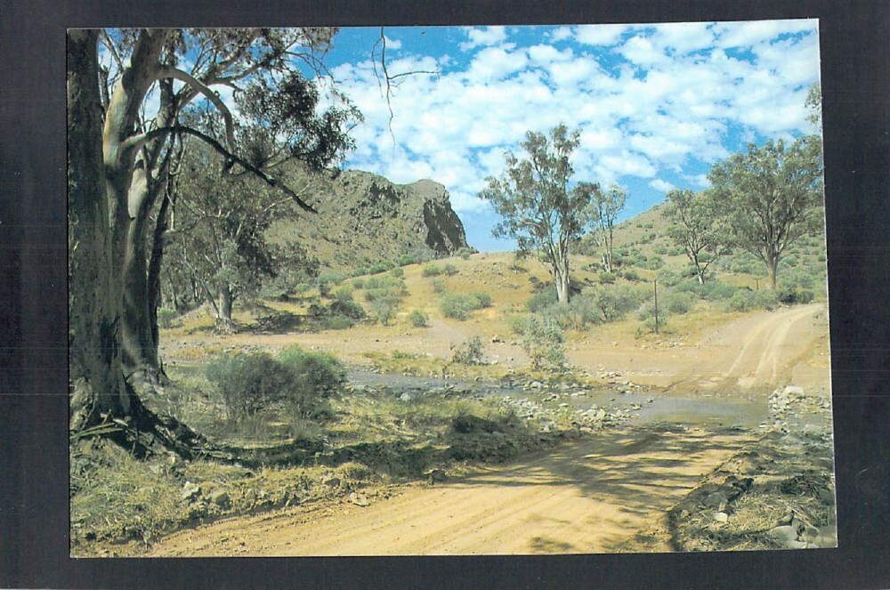 X1015 Australia Post Outback Scene Aust Post  cds postcard