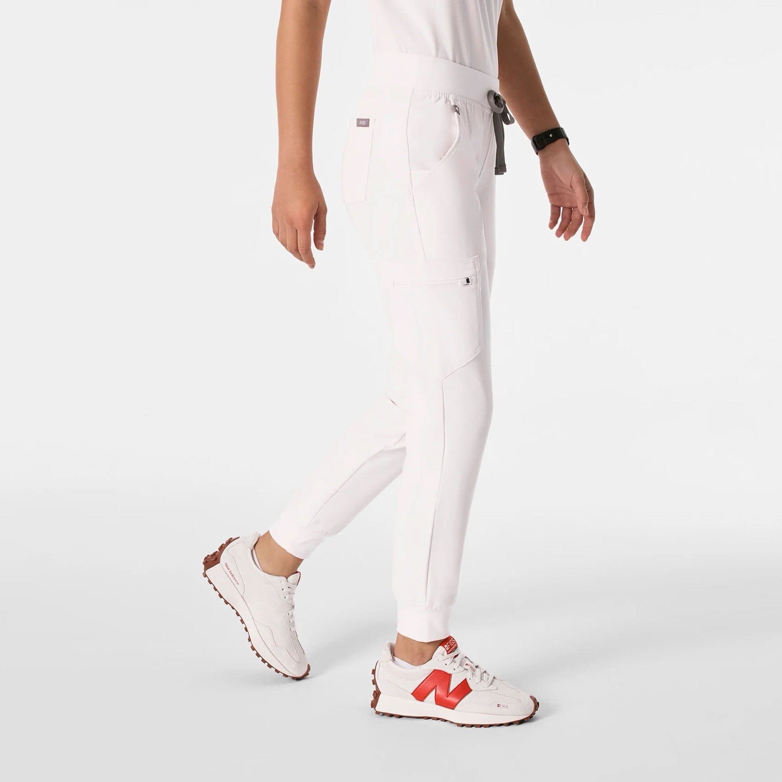 NEW FIGS Catarina Scrub Top Zamora Joggers Set Size Small Off White