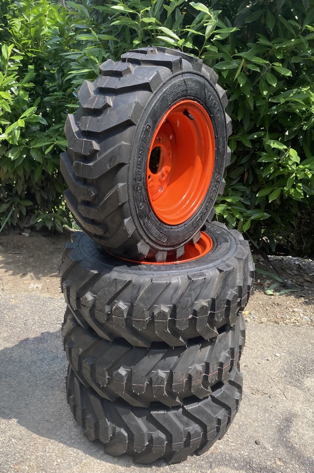 23X8.50-12 SKS-5 Skid Steer Tires/Rims for Bobcat 440,453,463 & S70-23X8.50-12