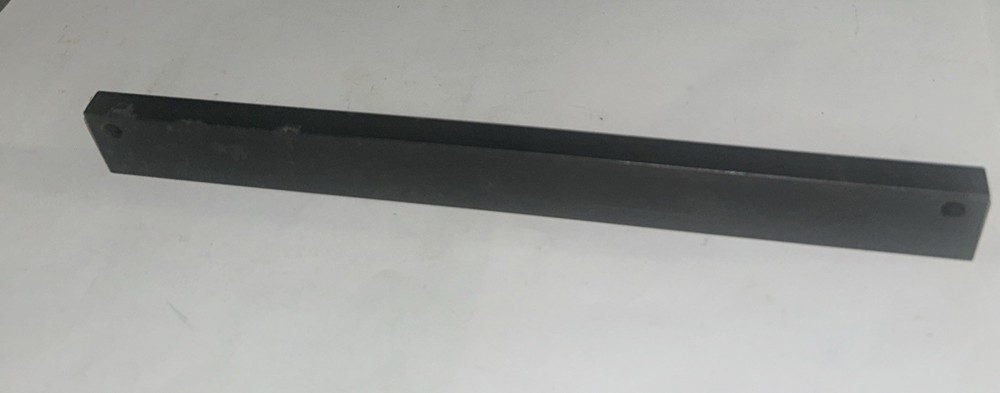 590300 Holder