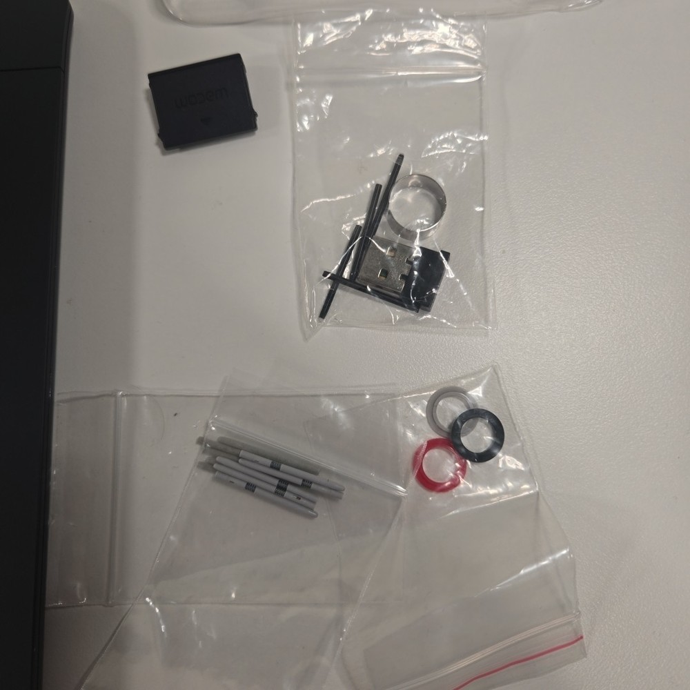 Wacom PTH-651 Intuos Pro Medium Creative Pen & Touch Tablet w/ Wireless Function