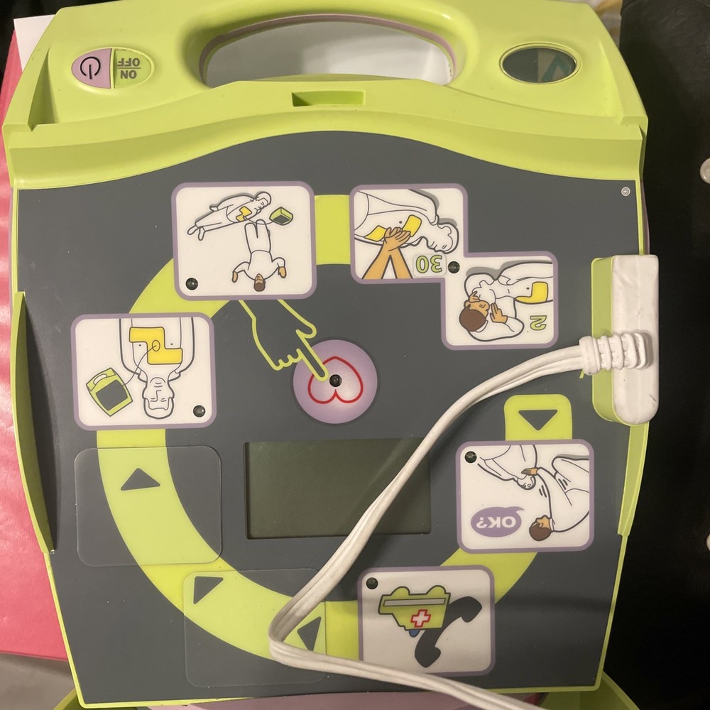 Zoll Plus AED Plus W Pads