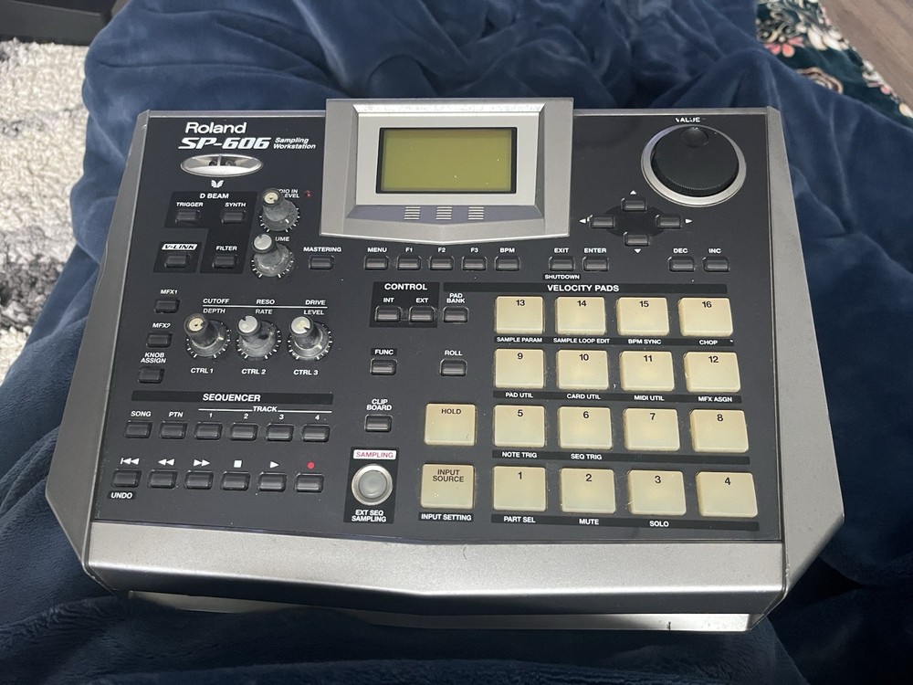 Roland SP-606 Sampling Workstation