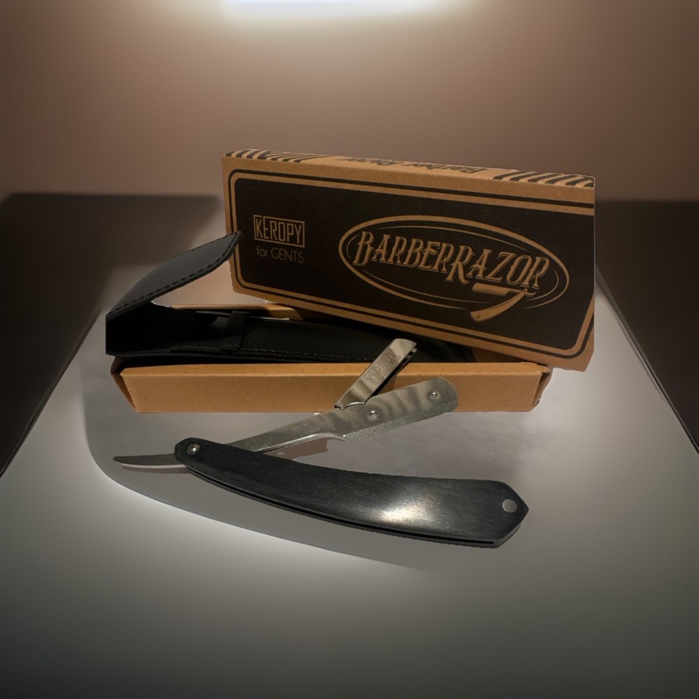 Keropy Straight Razor with Black Handle and Case