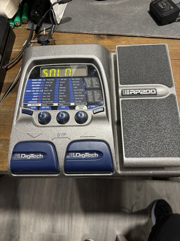 Dynamic! DIGITECH RP300 MODELING Guitar Processor