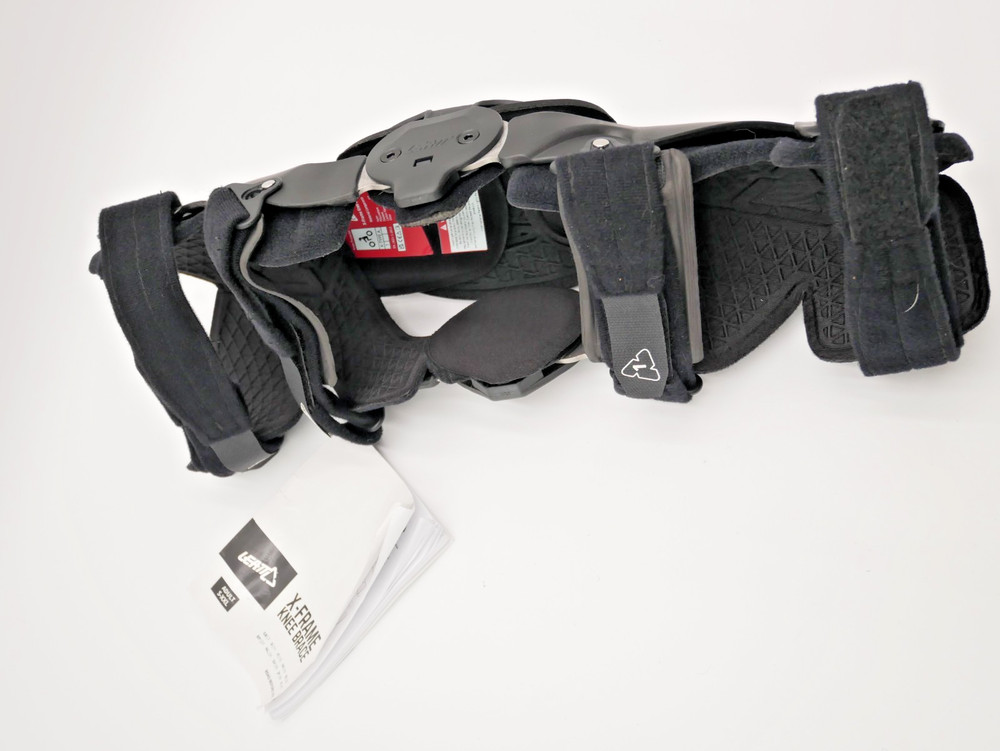 Leatt X-Frame Knee Brace Left Size Medium - 5018010122
