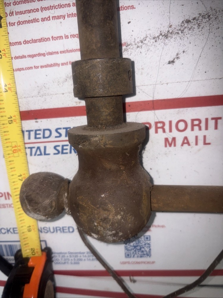 Vintage Emmert "Turtle Back" Patternmaker's Vise Main Screw ??