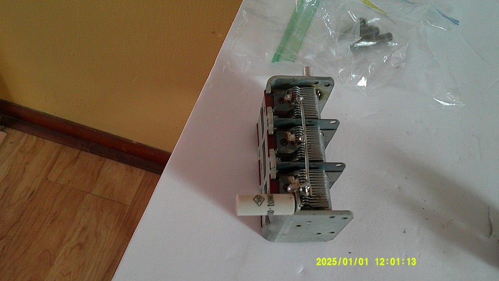 Vintage Halicrafters HT-40 Transmitter Plate Loading Cap