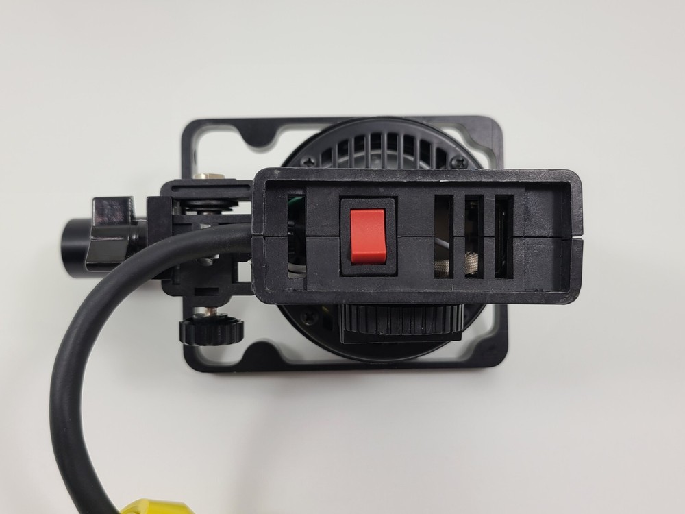 Lowel Pro-light Focus Flood Light - Comes with Chimera Mount Bracket