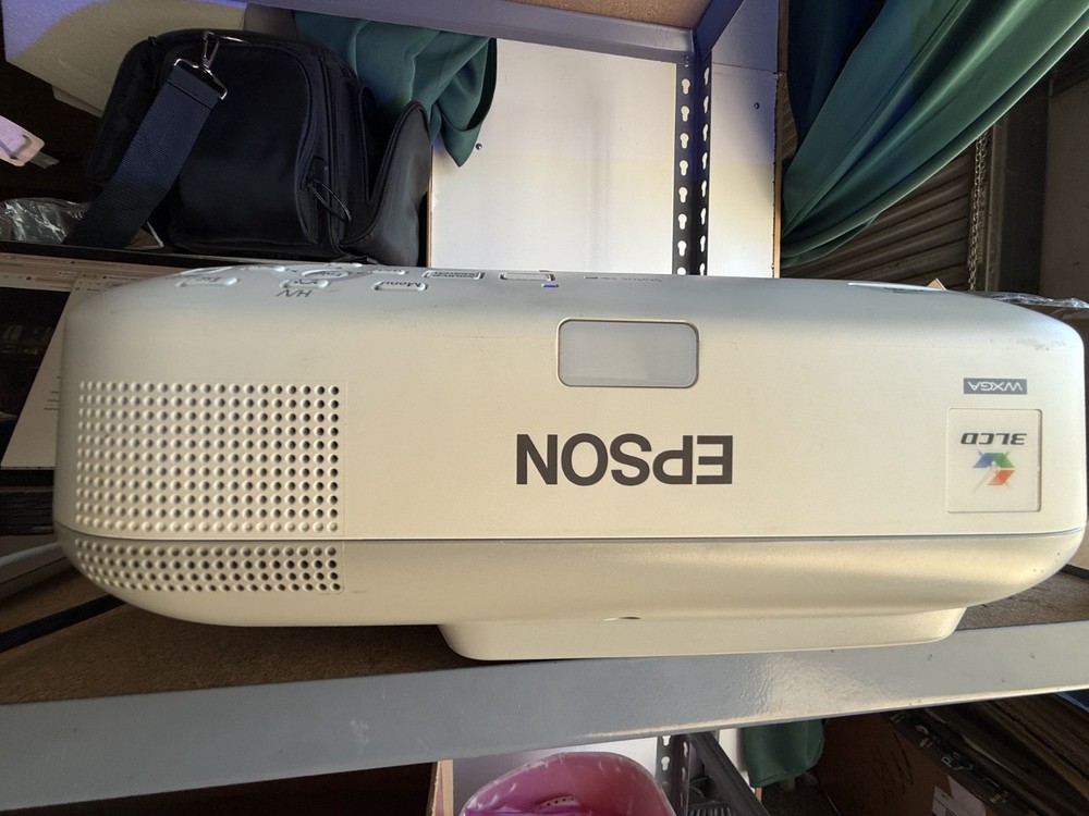 Epson LCD Projector Powerlite 575W Model H603A