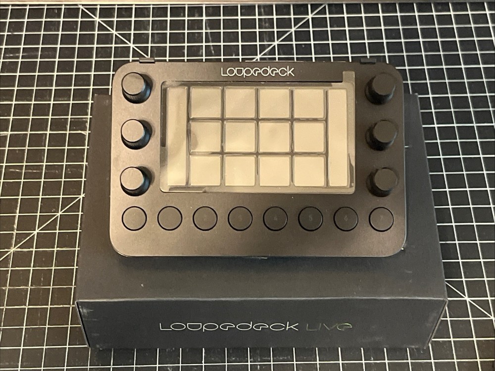 Loupedeck Live LDD-2001 – Editing & Streaming Console – Open Box, Never Used