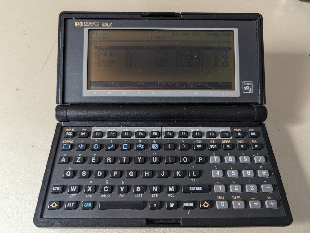 HP 95lx 512kb with CF 32MB - WORKING