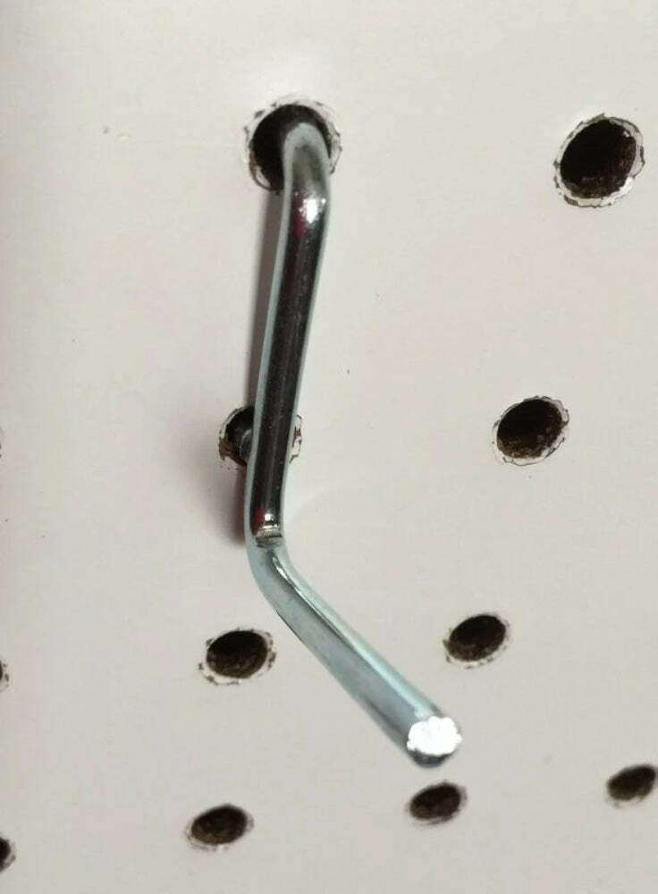 (100 PACK) Angle 1 1/2" Metal Peg Garage Hanger Hooks. 1/8 to 1/4 Inch Pegboard