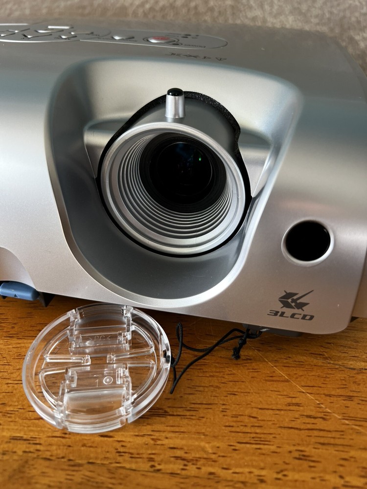 LCD Projector Epson EMP-S3 with Soft Case, Remote & Laser Pointer Tested