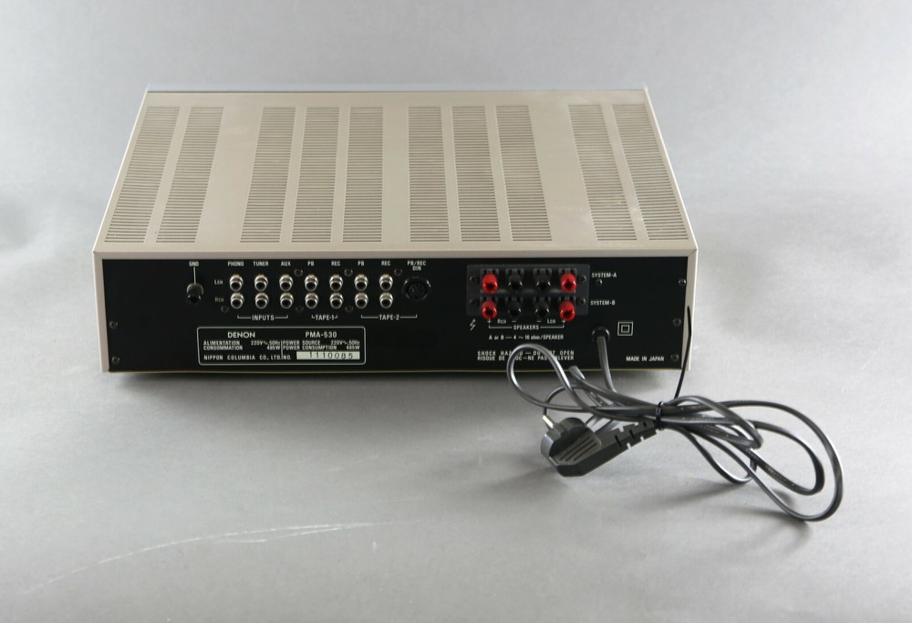 Denon Pre/Main Amplifier PMA-530