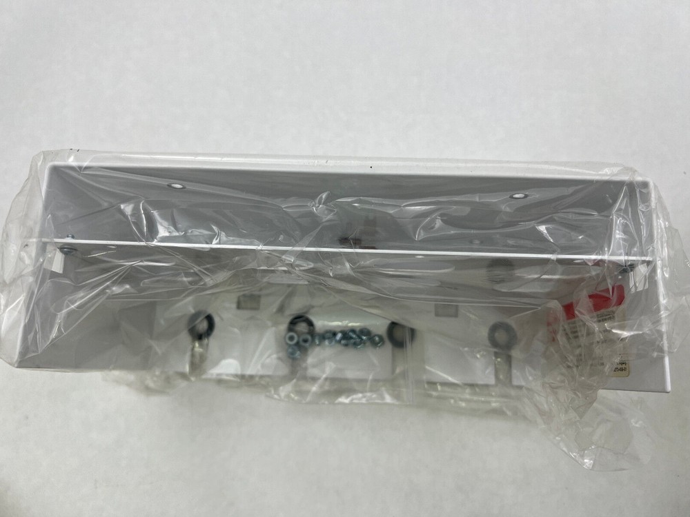 Square D SDM8AC NIB Multi Link Indor White 8 Plug AC Outler Accessory #C3