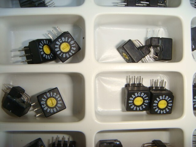 LOT of TEN (10) 16-position Rotary HEXADECIMAL SWITCHES -- New & Unused