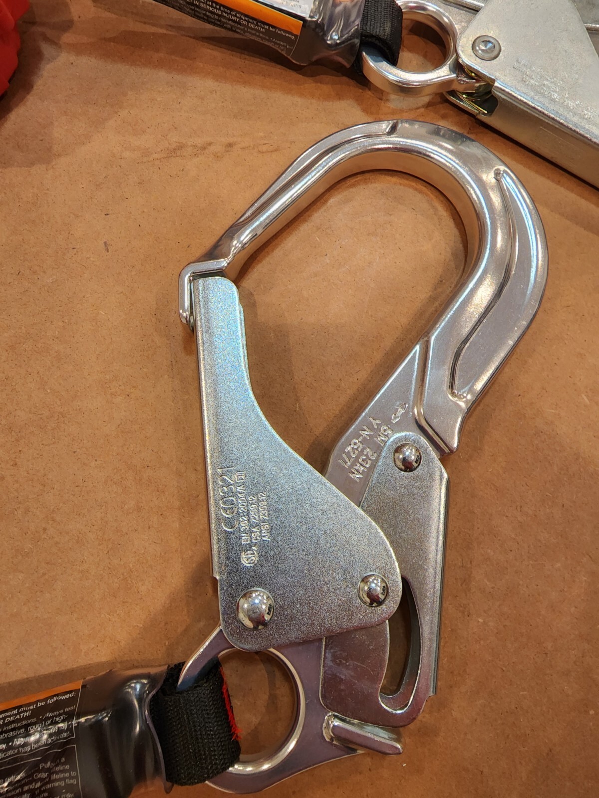 MILLER DUAL SRL 6FT 400LB CLIMBING POSITIONING SRL MFLB-12-Z7/6FT G9754412