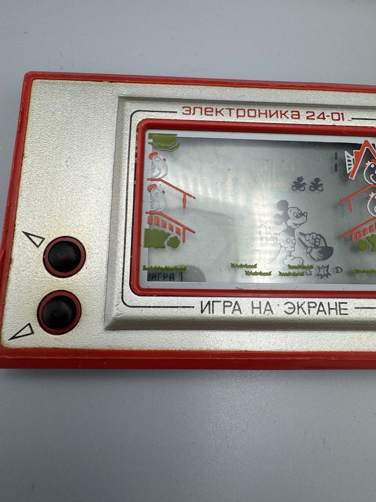 Electronics 24-01 Mickey Mouse (1984) Soviet LCD Game