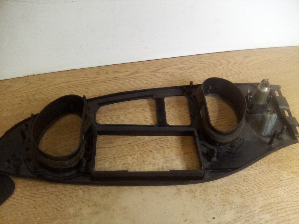 Ford F8UB-1504302-BAW Panel