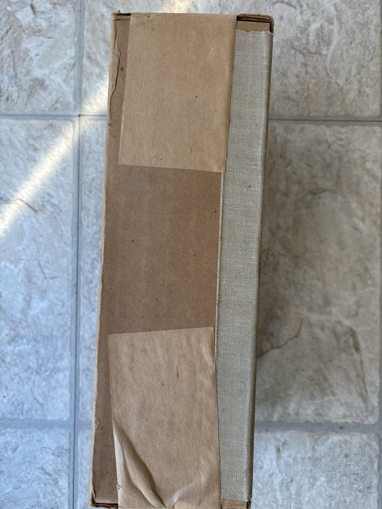 US WWII Noncombatant Gas Mask, Medium Adult Size, New in original Box Never