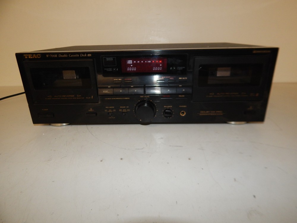 ^^ TEAC W-700R DOUBLE CASSETTE DECK (SPI8)