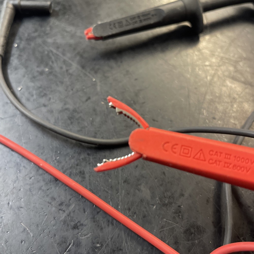 Authentic Fluke AC220 SureGrip™ Alligator Clips