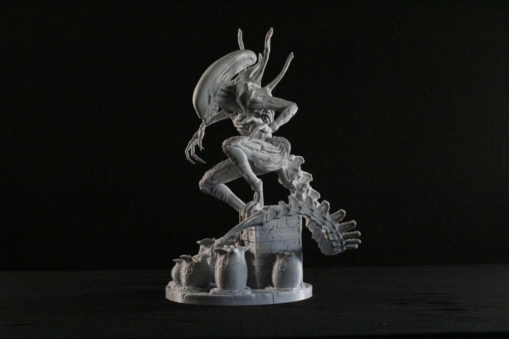 Alien Xenomorph With Eggs Unpainted 3D Print Model Kit