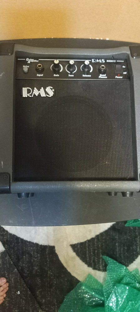 RMS,Guitar Amplifier, Compact, Model # RMSG12