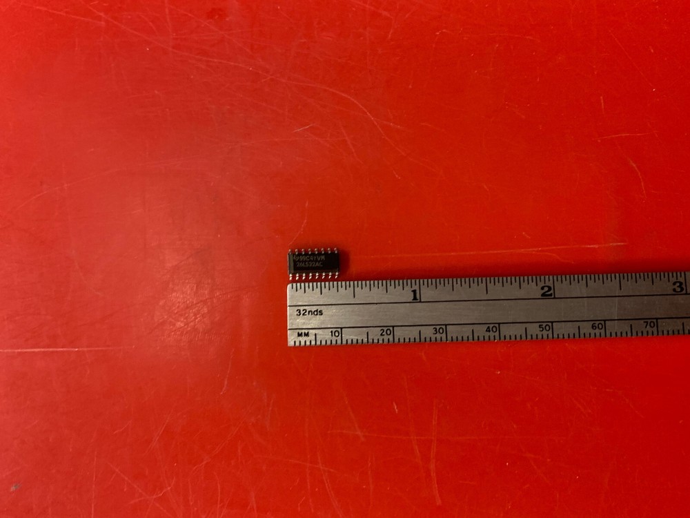 10x AM26LS32ACD TEXAS INSTRUMENTS IC QUAD DIFF LINE RECEIVER 16 PIN SOIC