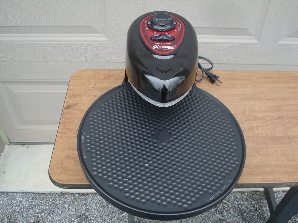 Presto Pizzazz Plus Rotating Pizza Oven 0343003 Dual Element Black Tested - Nice