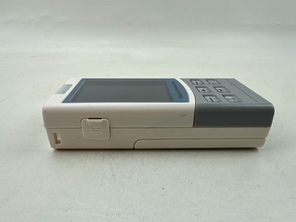 Medline Handheld Continuous Pulse Oximeter HCSMD400 With Finger Probe