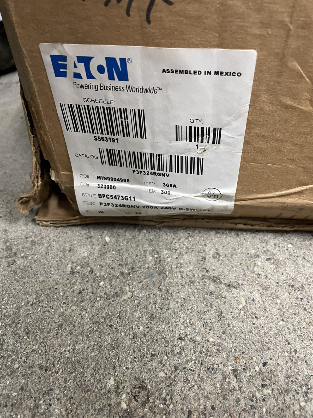 NEW Eaton Cutler Hammer P3F324RGNV 200A 240V Fusible Busway Bus Plug 200 Amp