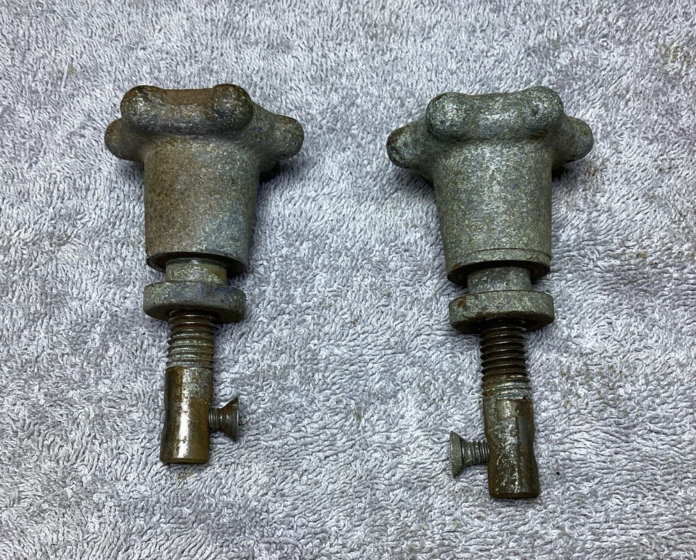 VTG. DELTA/ROCKWELL 4” JOINTER CAST IRON TABLE ADJUSTING KNOBS