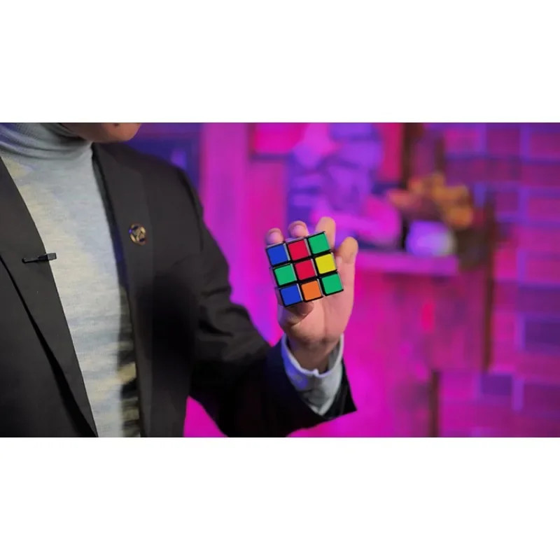 Chaos Cube Magic Trick – A Stunning Three-Phase Cube Solve Routine