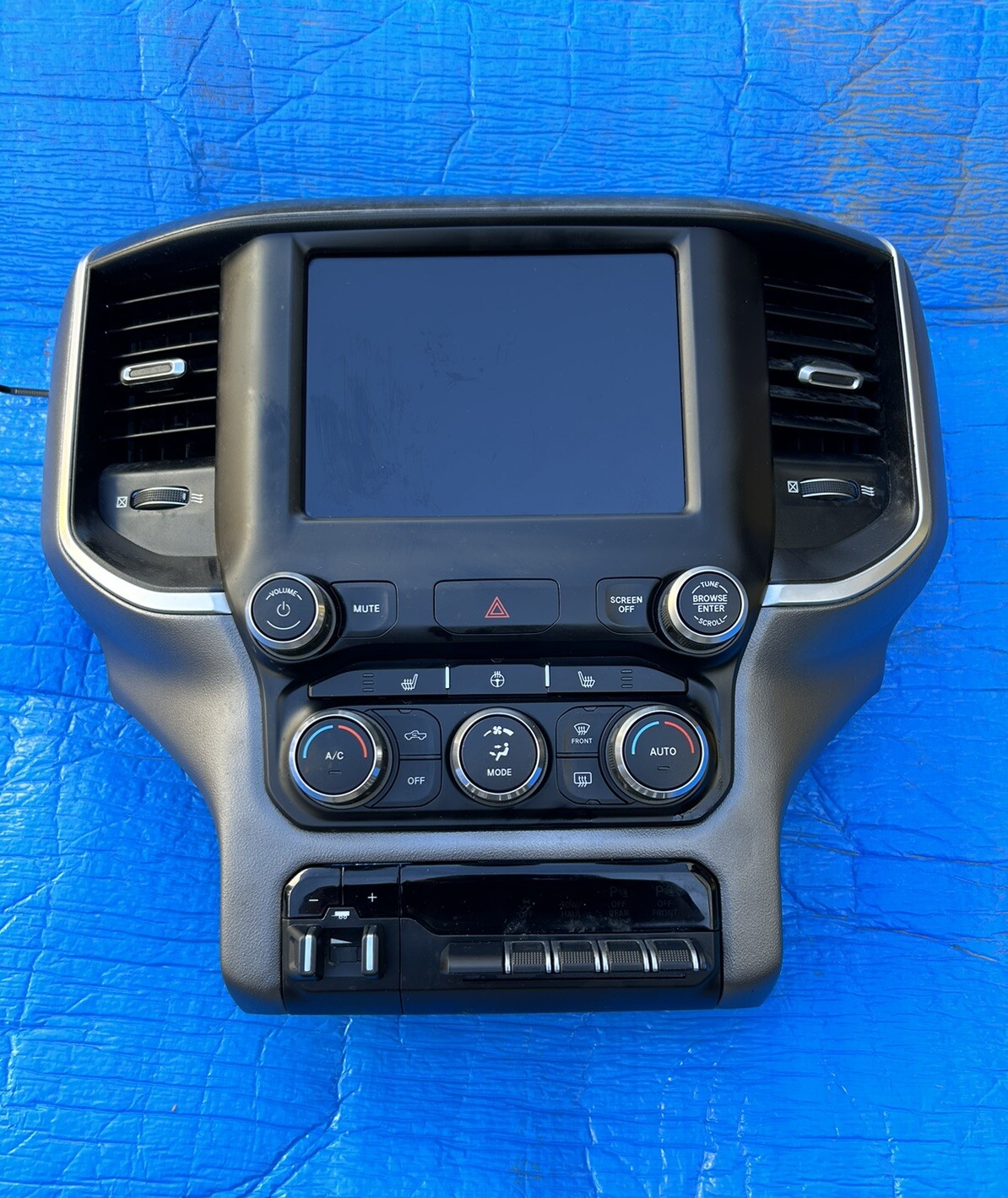 2019-2024 DODGE TRUCK NEW BODY Ram 2500 3500 8.4" SET Screen Radio VP2 19 20 21