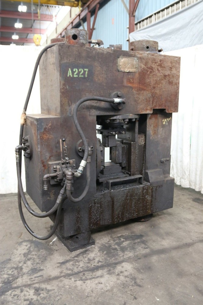 320 TON ERIE FOUNDRY HYDRAULIC DUAL RAM BANDING PRESS : YODER #68109