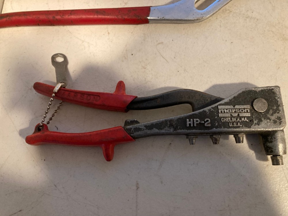 Snap-On Tools 16" Adjustable Slip Joint Pliers & Hand Rivet Gun