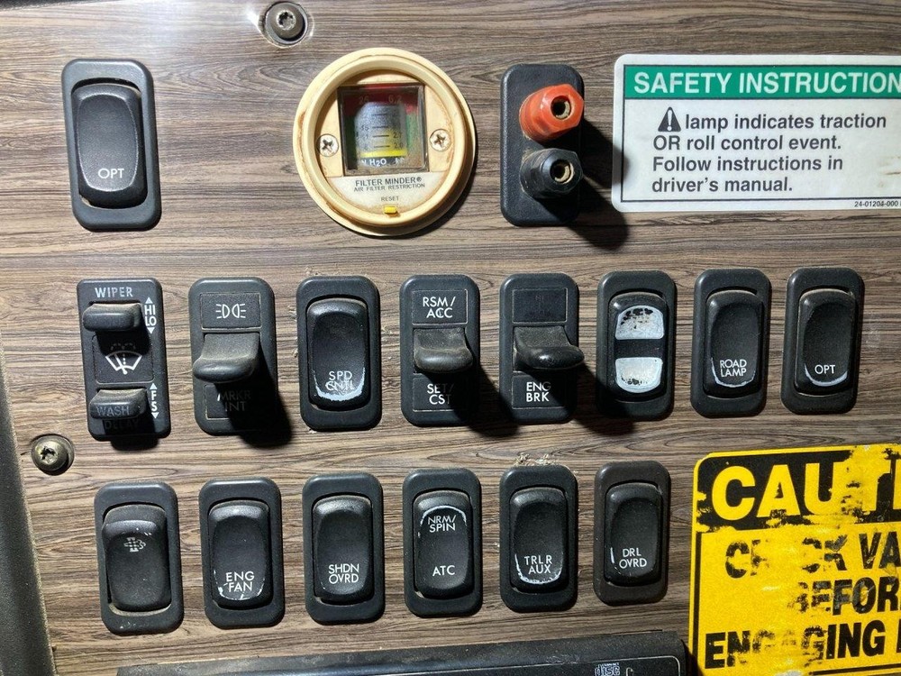 Freightliner CORONADO GAUGE AND SWITCH Dash Panel - Used