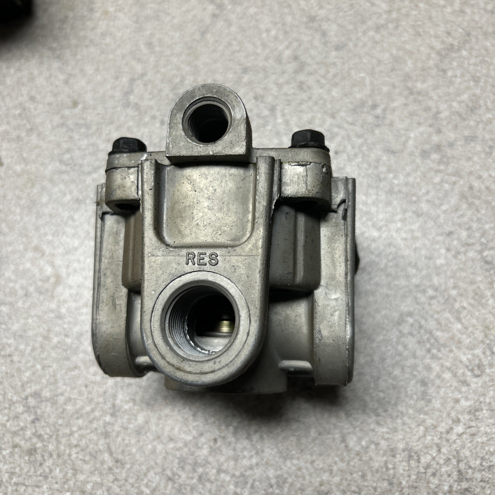 Relay Valve Trailer RG-2 Haldex Midland KN28510 Midland Grau