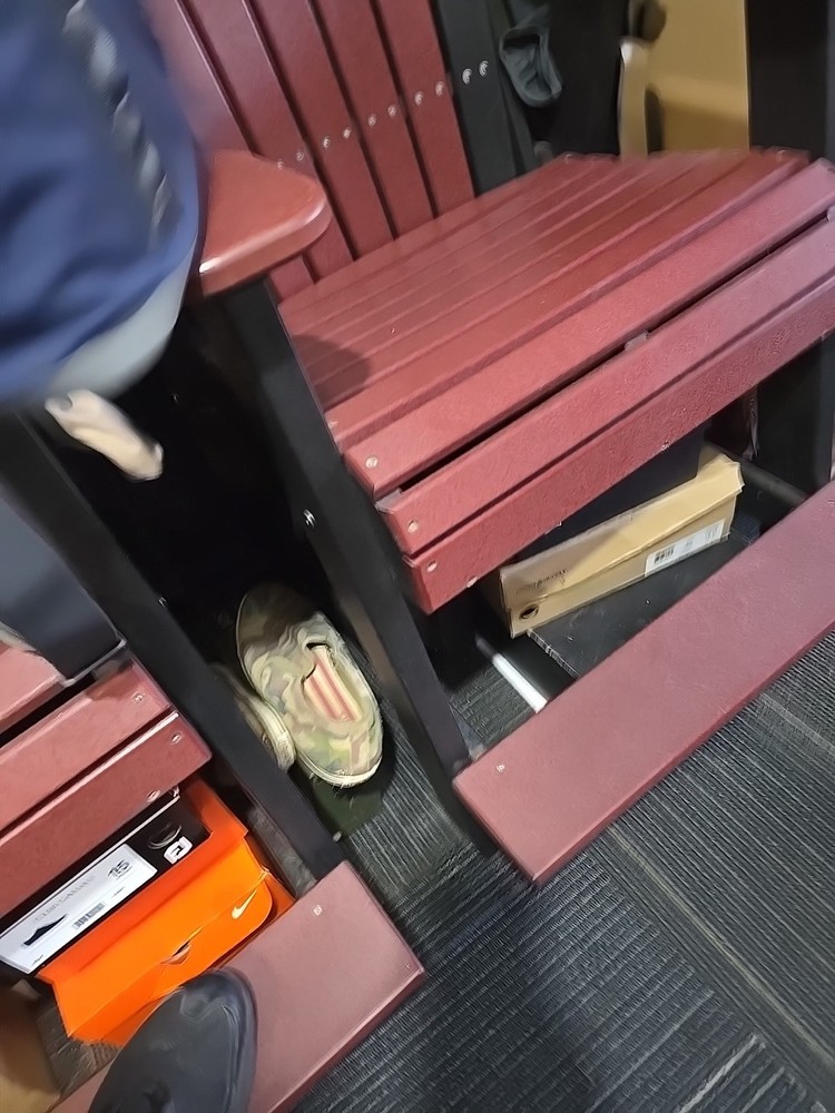 Yeti Hopper Flip 18. Minor Marks.