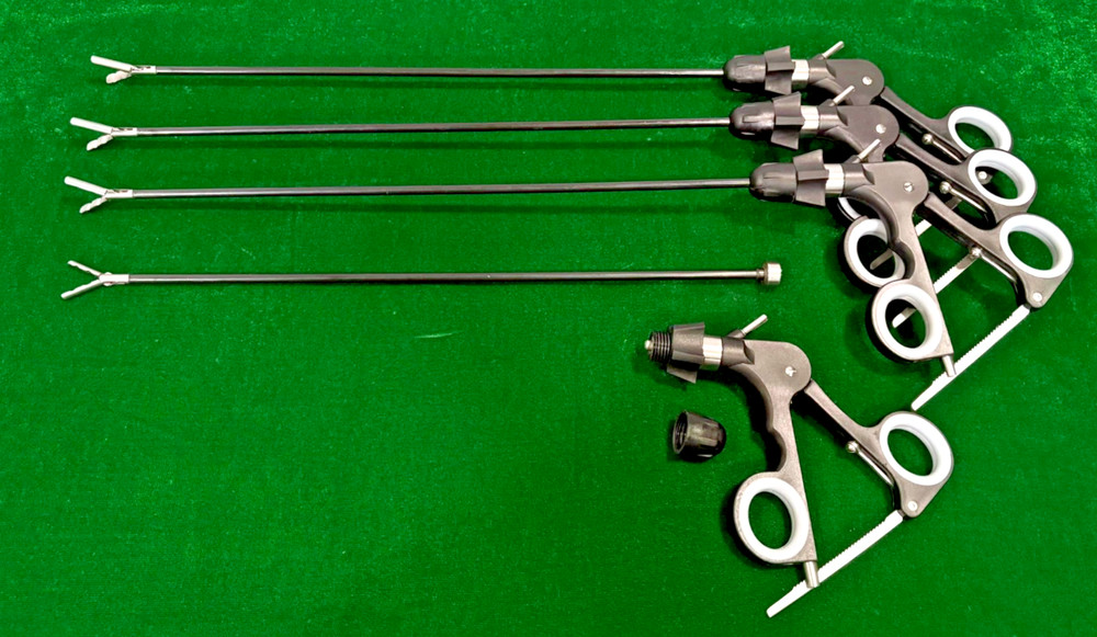 4pc Laparoscopic Universal Grasper / Maxi Grasper 5mmx330mm Reusable Instruments