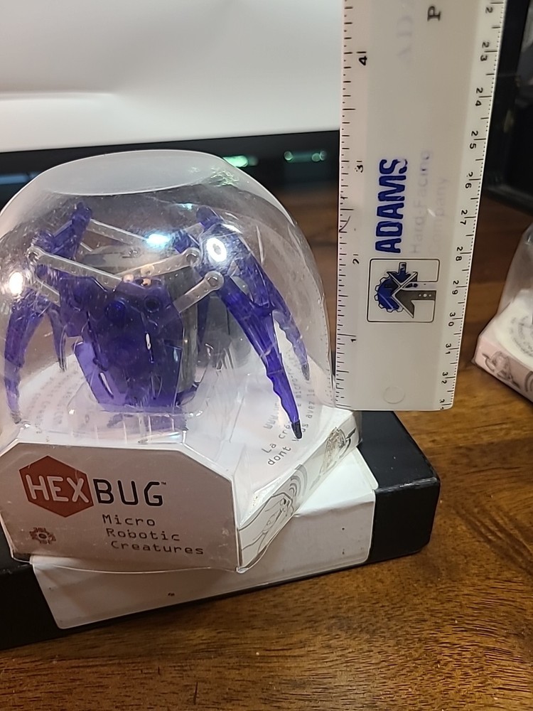 HexBug Micro Robotic Creature NEW In Original Packaging. READ.