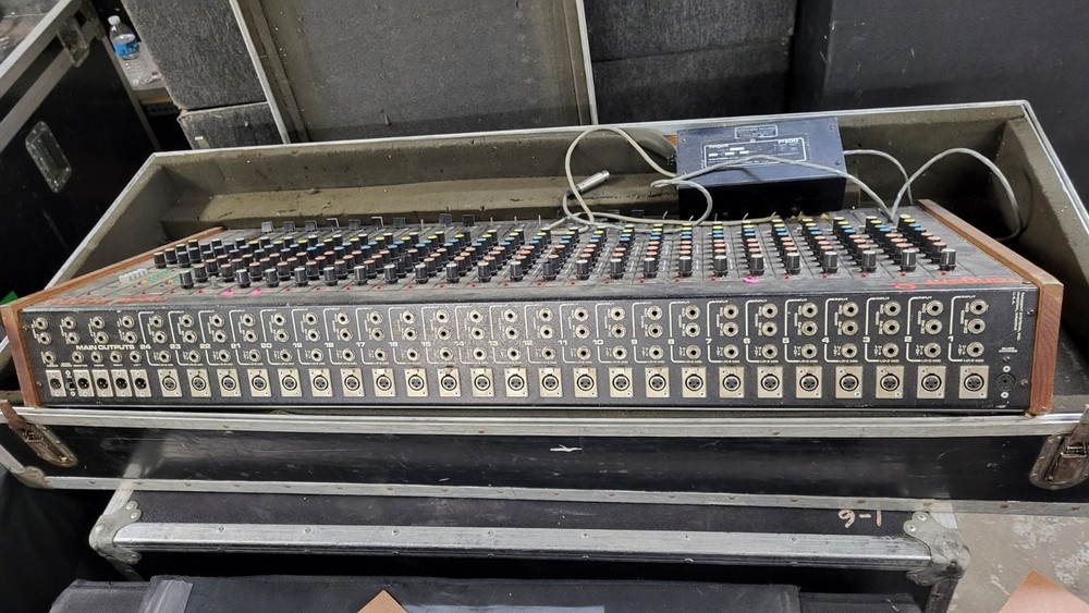 Tanget 2402ax Studio Console ships in road case Tested Mostly working OBO